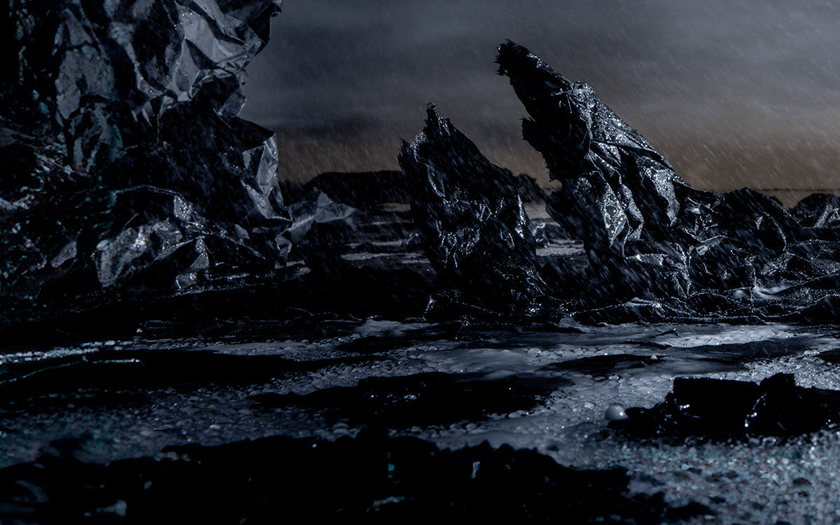 Starry Shorelines. Serenity Under the Night Sky