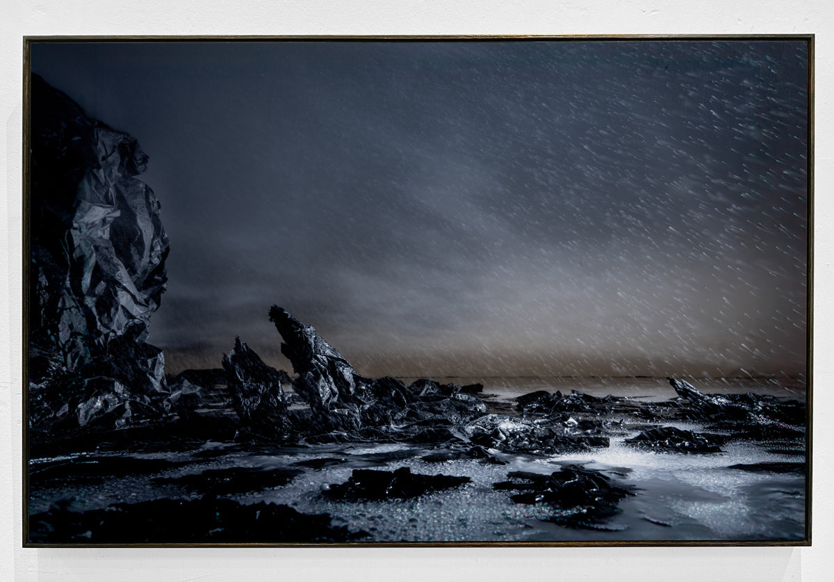 Starry Shorelines. Serenity Under the Night Sky